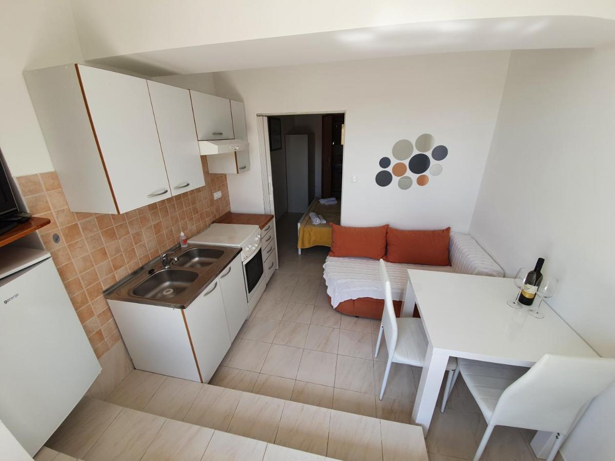 Apartment Ella Banjol Exterior photo
